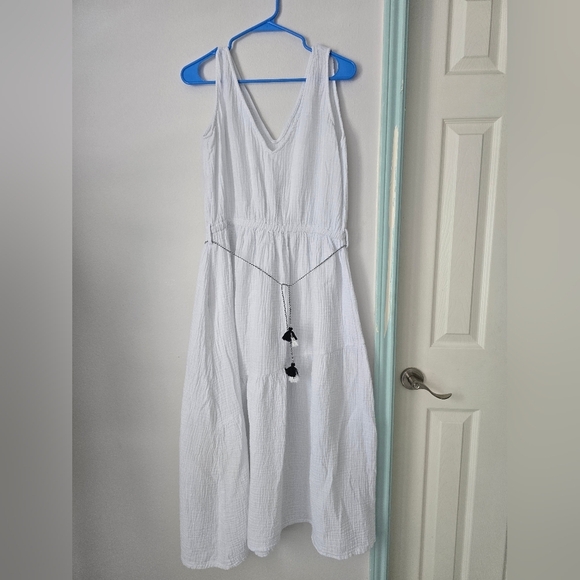 Elegant White Sleeveless Dress Size L - Picture 7 of 14